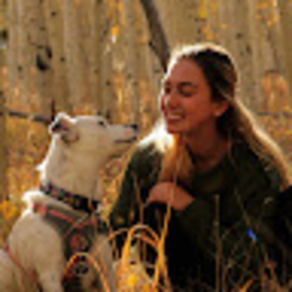 Meet your Posher, Danielle - Picture 1 of 1